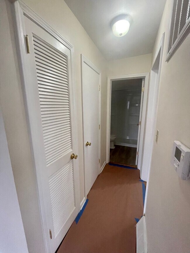 Foto del edificio - 3327 Roosevelt Boulevard Multi Unit