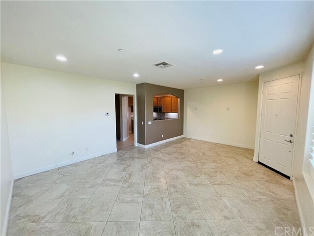 Building Photo - 40247 Rosewell Ct