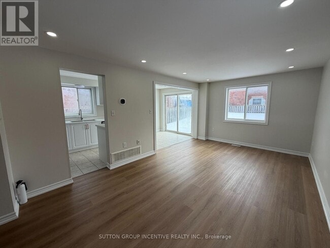 Building Photo - 15 Timothy Ln