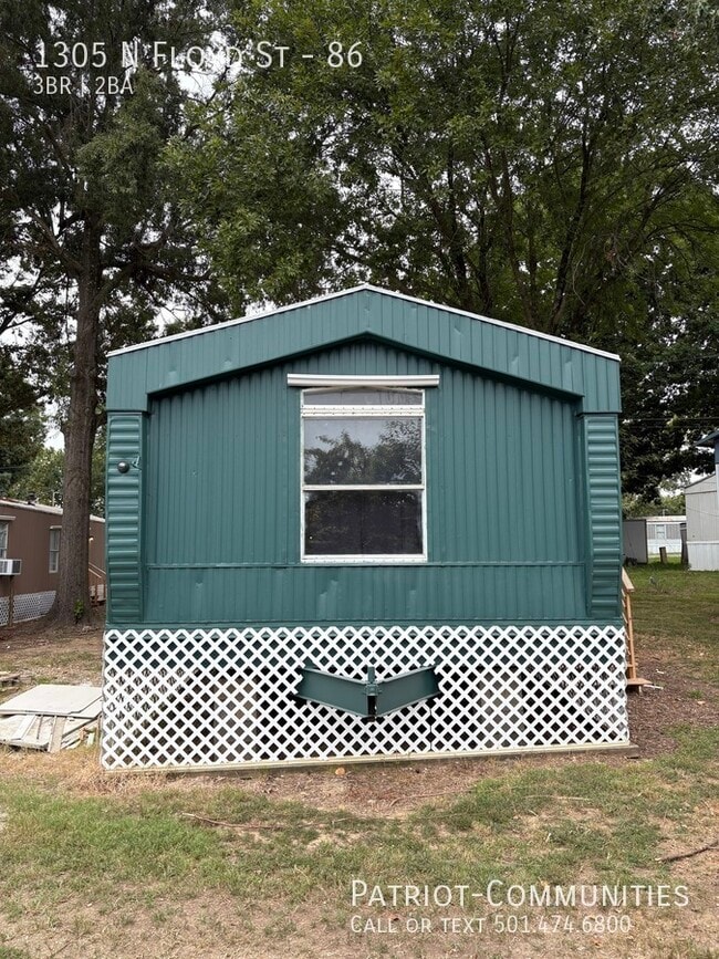 Building Photo - 1305 N Floyd St