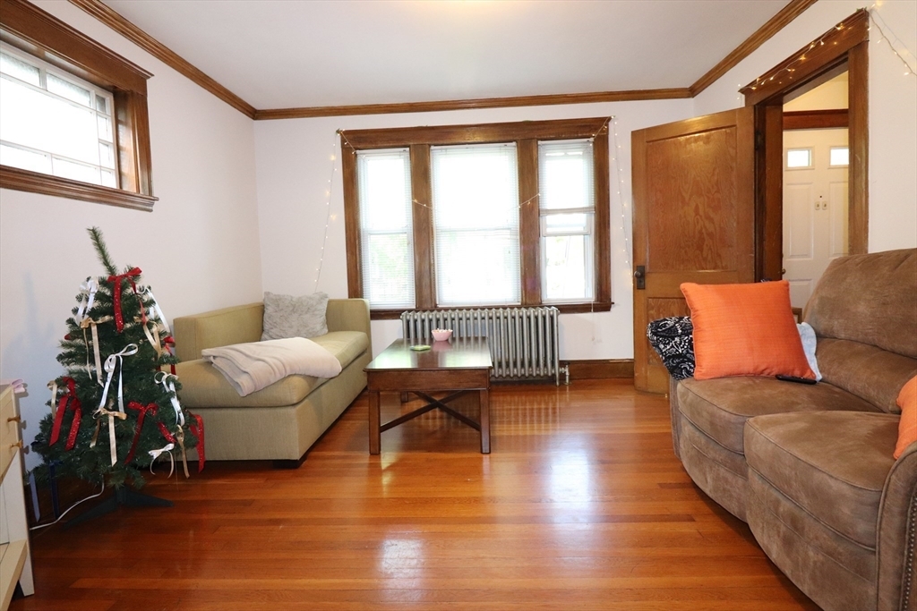 Building Photo - 209 Aspinwall Ave