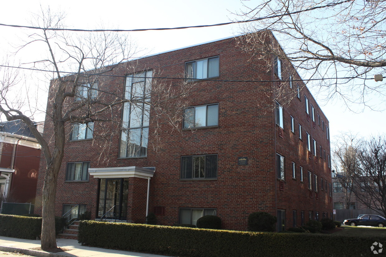 Primary Photo - Chester Street Apartments