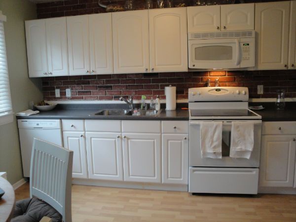 sunny kitchen - 9350 Pan Ridge Rd