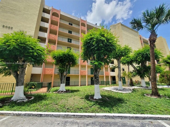 Building Photo - 9455 W Flagler St
