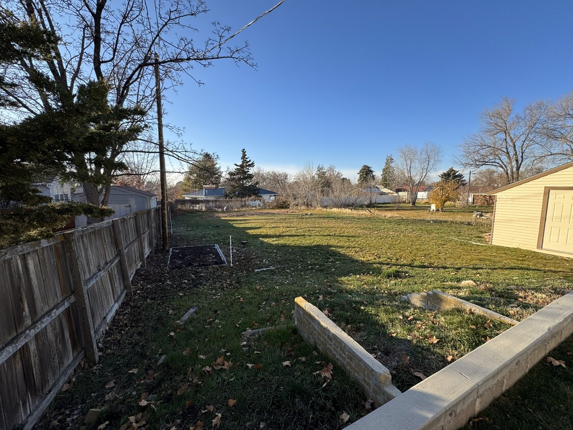 Building Photo - 2872 S 2300 E