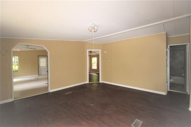Building Photo - 5096 Pass Ct
