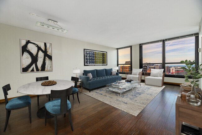 Foto del edificio - 1030 N State St
