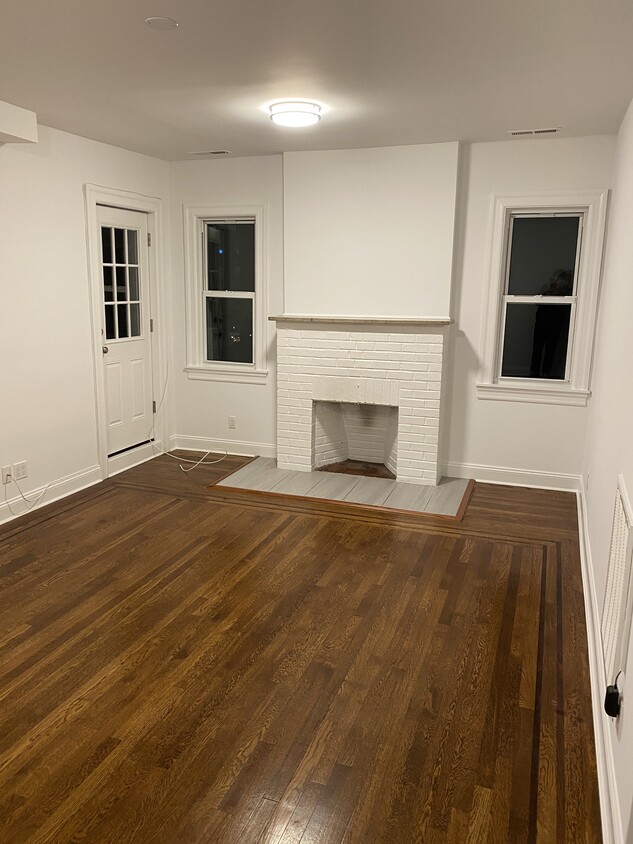 Foto principal - 2115 Colonial Ave