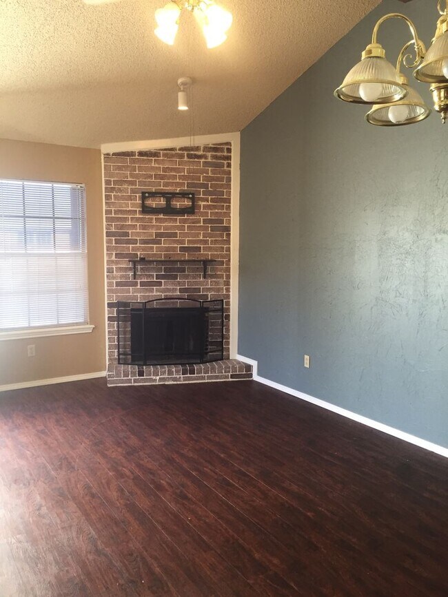 Foto del edificio - 2 Bedroom Townhome