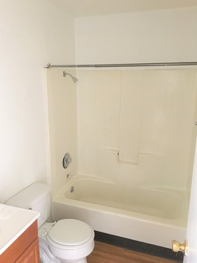 Bathroom - 155 Westminster Way