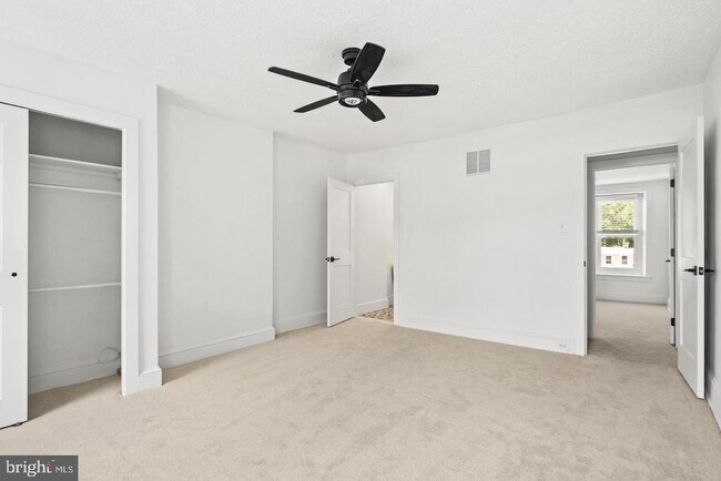 Foto del edificio - 3455 Bowman St