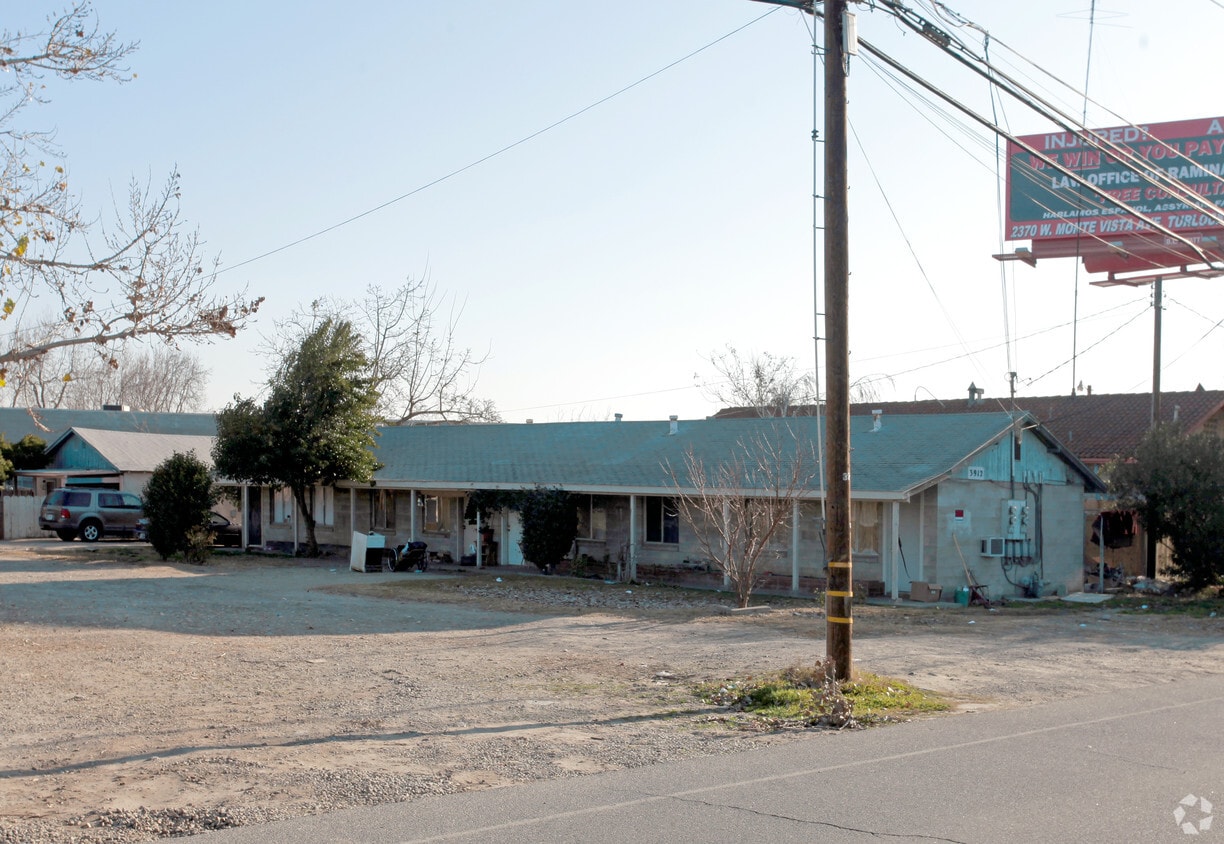 Building Photo - 3912 El Camino Ave