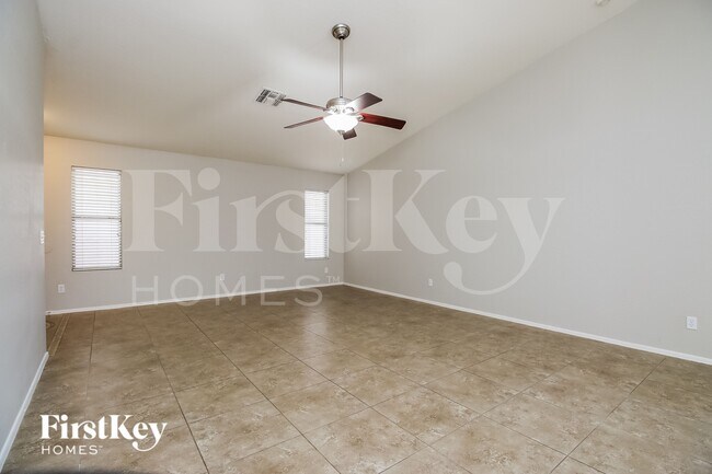 Building Photo - 2968 E Silverbell Rd
