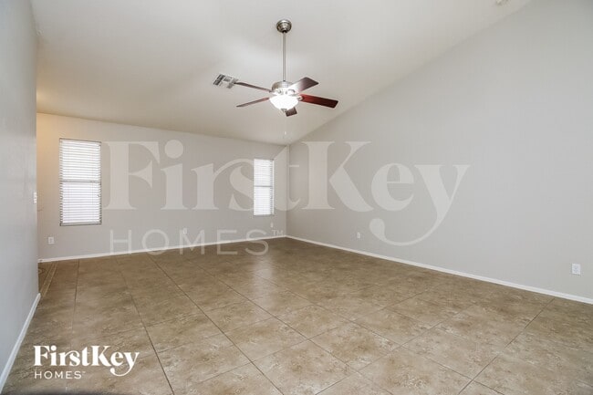 Foto del edificio - 2968 E Silverbell Rd