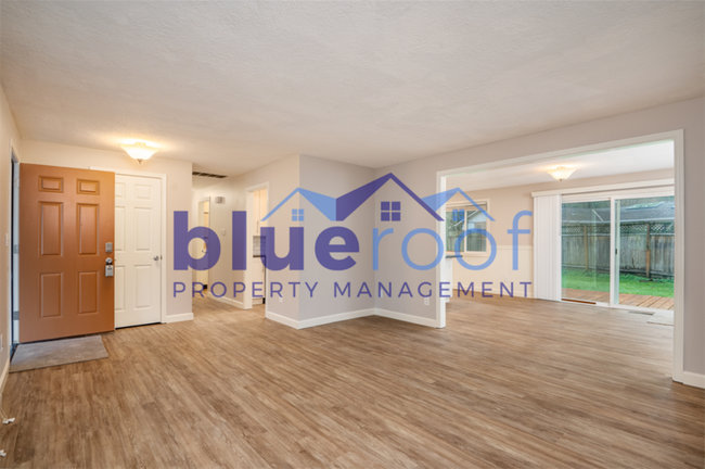 Foto del edificio - 4968 Oakridge Rd