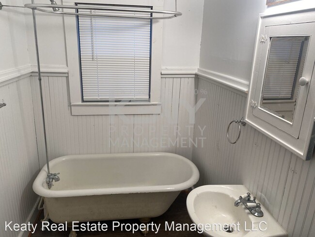 Building Photo - 3 br, 2 bath House - 1057 David Road
