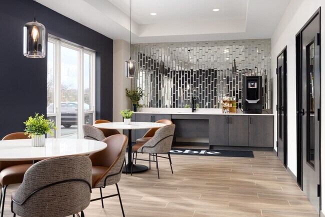 Interior Photo - Noble