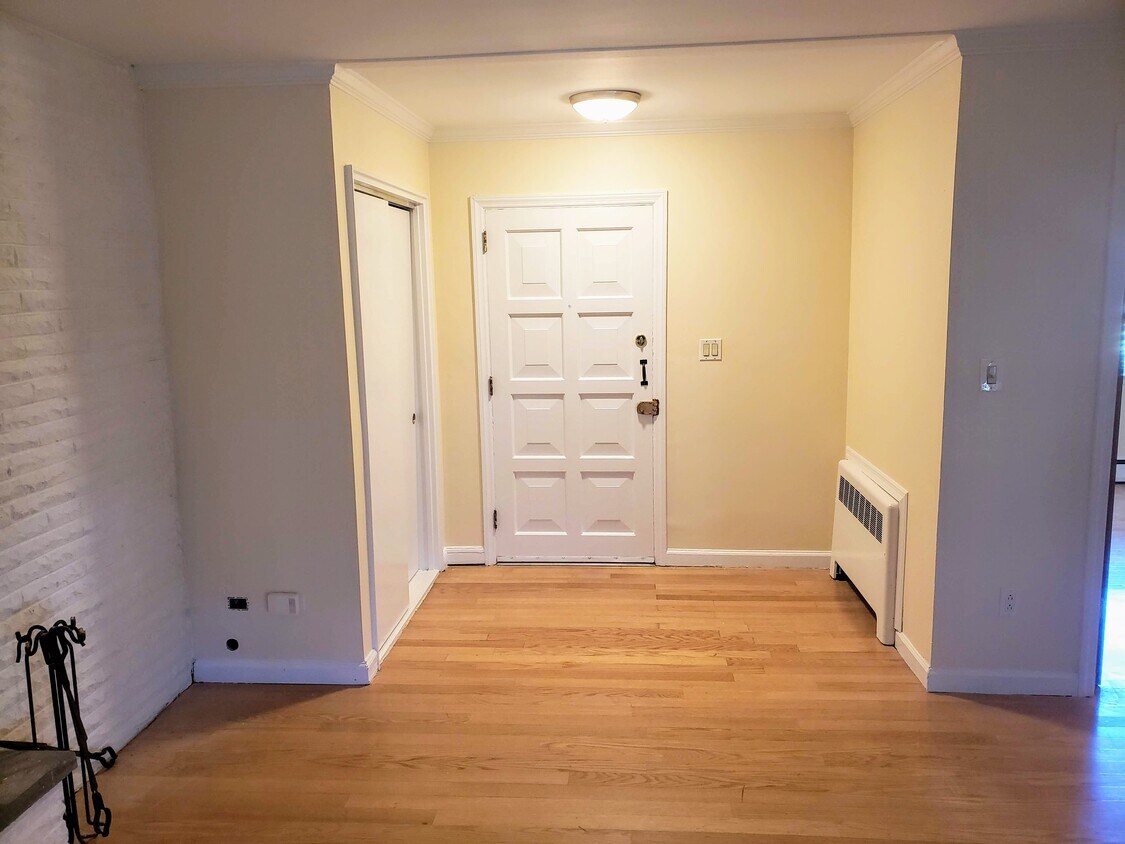 27 Avondale Rd, Harrison, NY 10528 House Rental in Harrison, NY