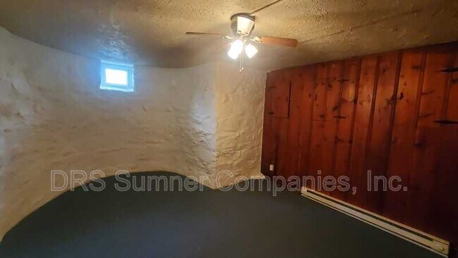 Building Photo - 5440 Frederick Ave