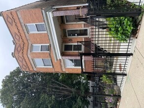 Building Photo - 3545 W Belden Ave