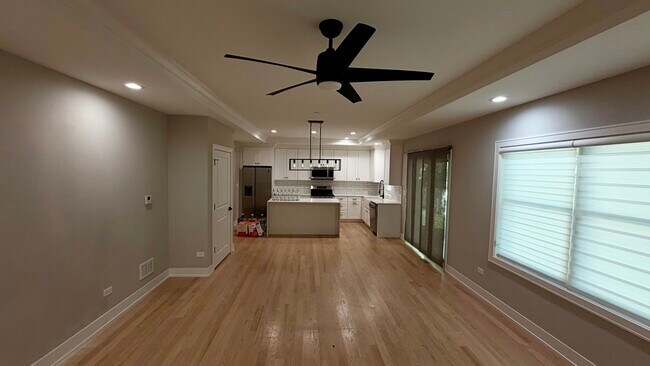 Foto del edificio - 411 W Pierce Rd