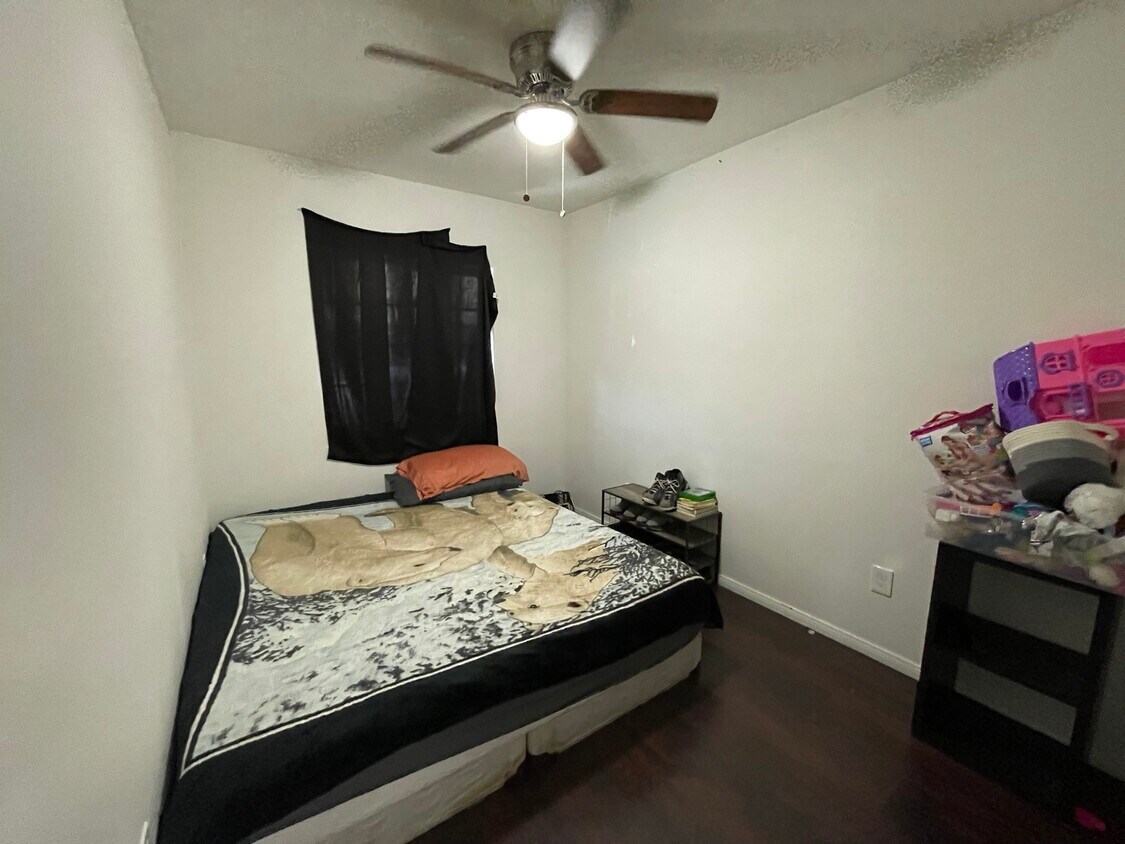 Bedroom - 43235 Echard Ave