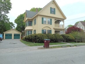 Building Photo - 16 Forest St