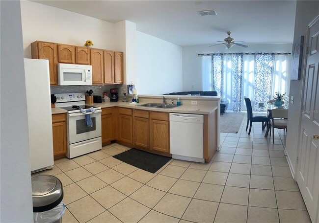 Foto del edificio - 2568 Maneshaw Ln