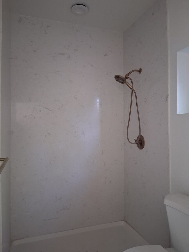 Building Photo - 1071 Polk St