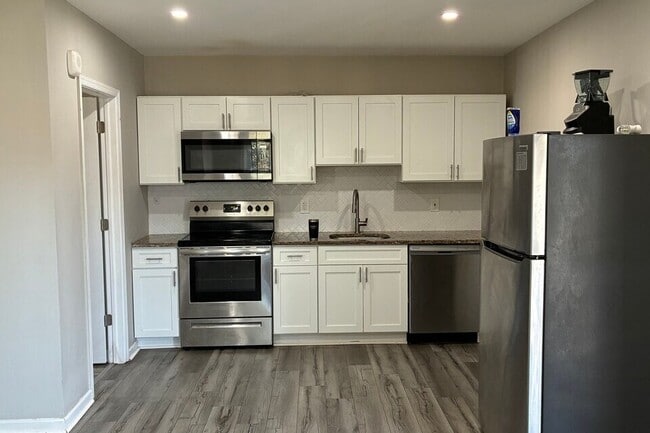 Building Photo - 430 Macdade Blvd