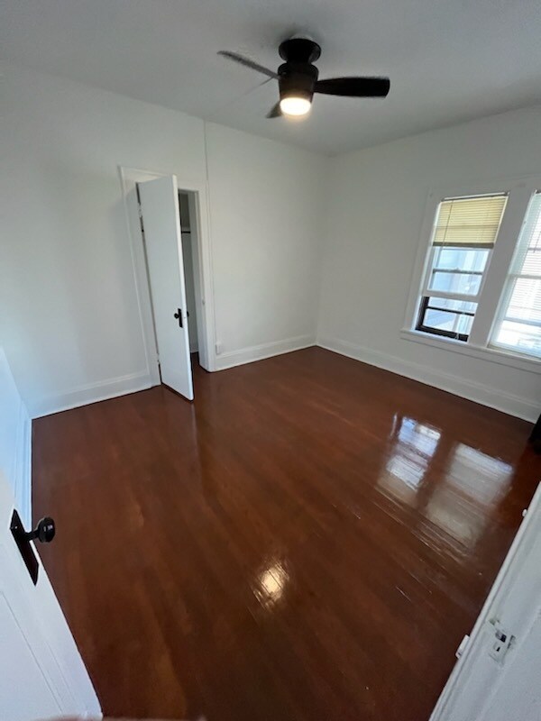 Foto del edificio - 2112 Lennox Rd