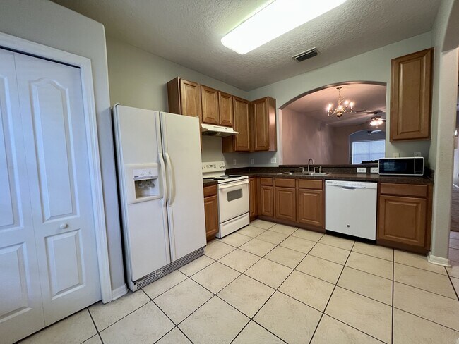 Foto del edificio - 3506 High Hampton Cir