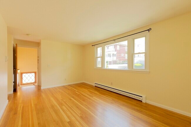 Foto del edificio - 89 Brayton Rd