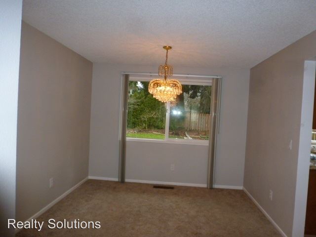 Building Photo - 1207 SE 213th Ave