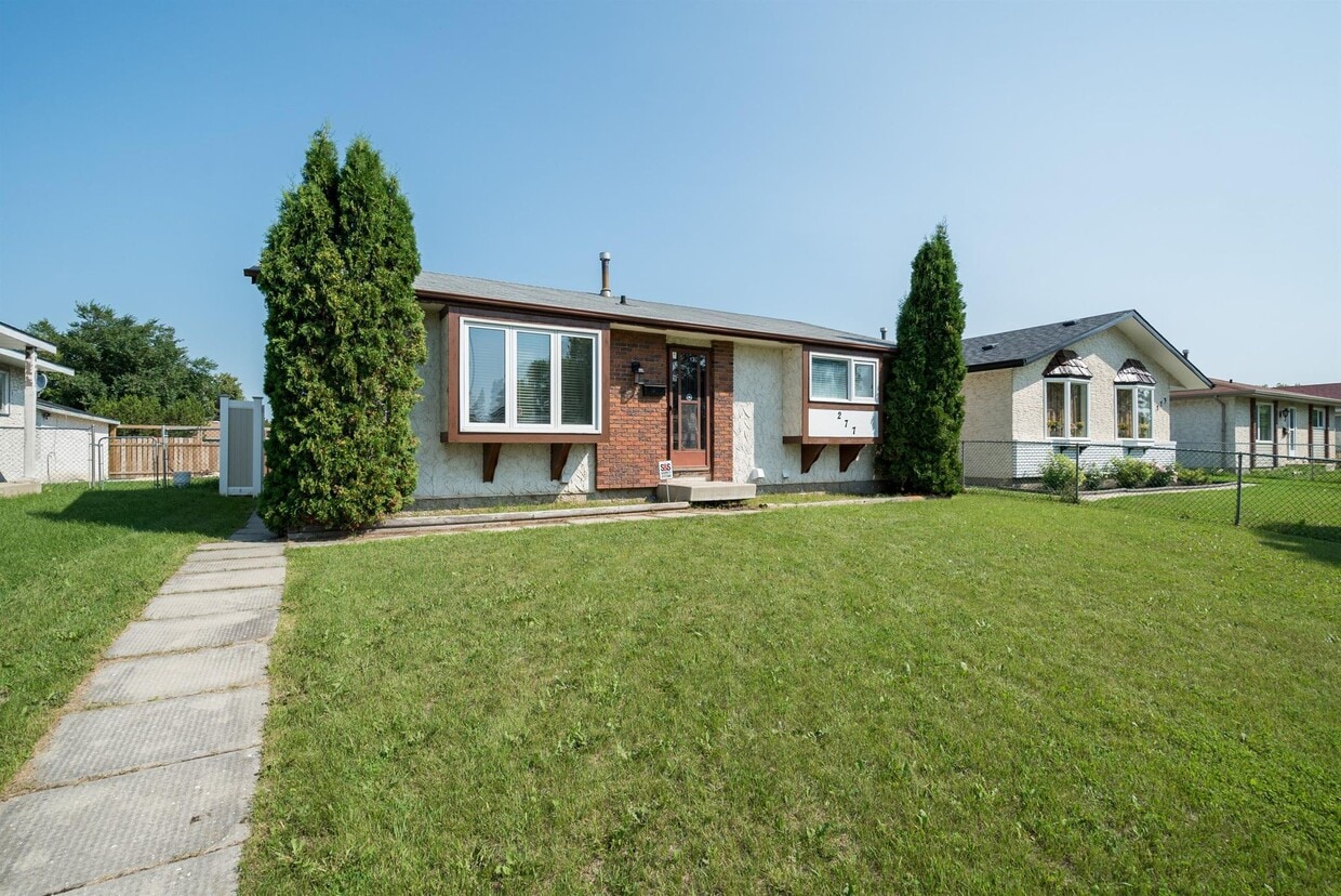 277 Tyndall Av, Winnipeg, MB R2R 0W5 House for Rent in Winnipeg, MB