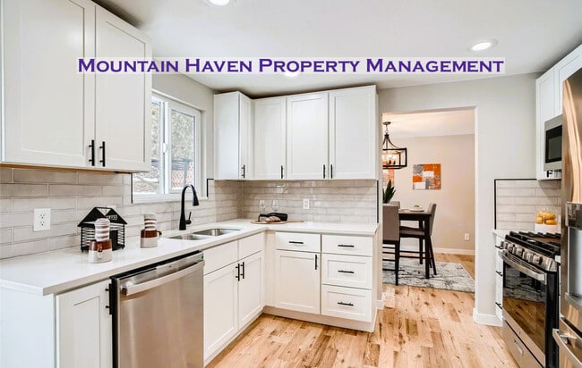 Photo - 30150 Stagecoach Blvd House