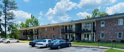 Building Photo - 611 Vanity Fair Ave