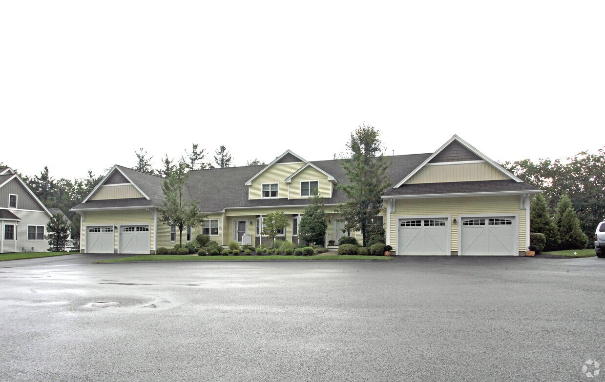 Salisbury Hill Apartments in Worcester, MA