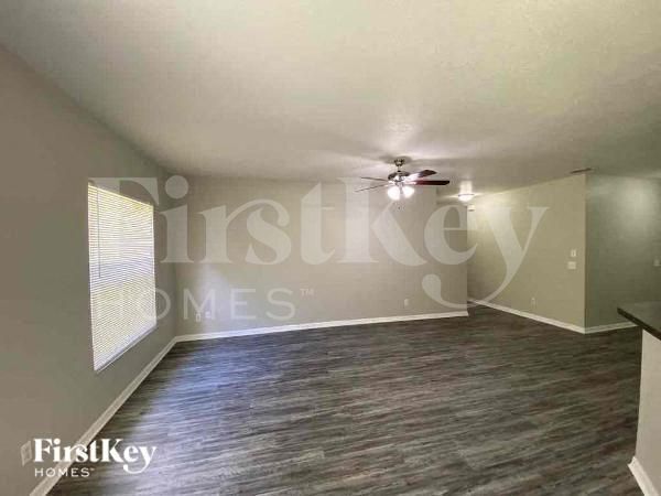 Building Photo - 3343 Monday Terrace