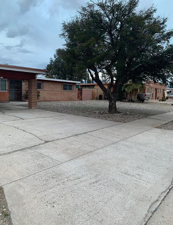 Foto del edificio - 7421 E 33rd St