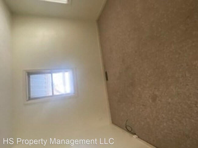 Building Photo - 2 br, 2 bath House - 1017 E Division St