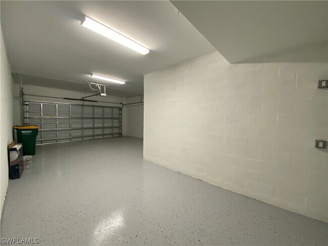 Building Photo - 6048 Ellerston Way