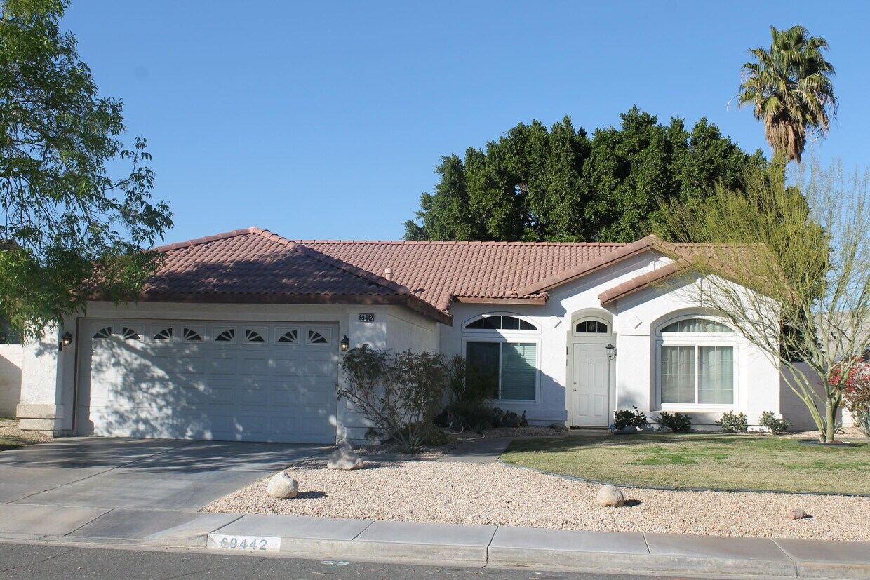 Primary Photo - 69442 Heritage Ct