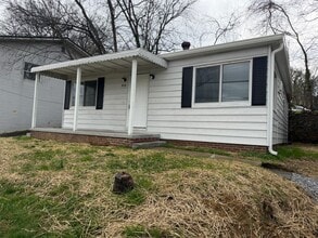 Building Photo - 409 Eastgate Rd