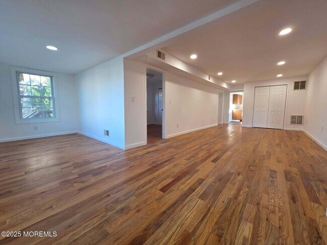 Foto del edificio - 14 Cottage Pl