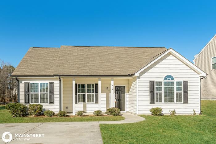 Primary Photo - 504 Wild Goose Ln, Creedmoor, NC 27522