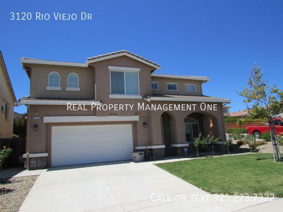 Primary Photo - Gorgeous 5 Bed, 3 Bath Home in Great Bay P...