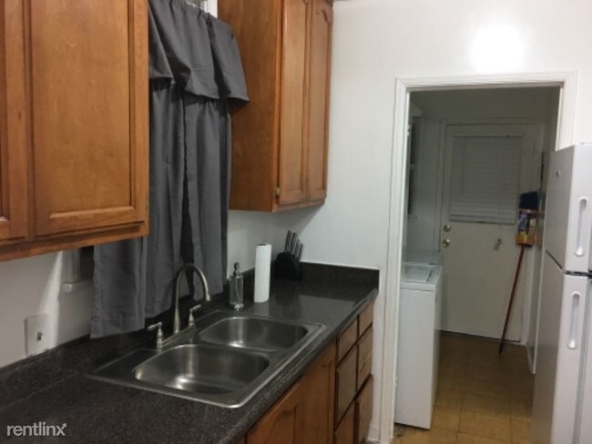 Building Photo - 1 br, 1 bath House - 5418 Gifford Avenue