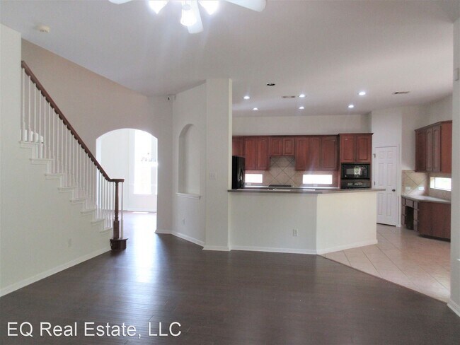 Foto del edificio - 4 br, 3.5 bath House - 2301 Aaron Ross Way