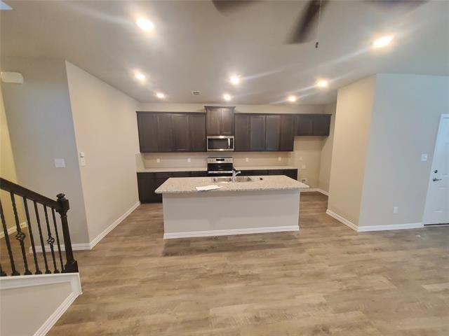 Building Photo - 2928 Bluets Dr